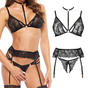 Beauty Night Noemi Set Black – czarny komplet: koronka + pas do pończoch