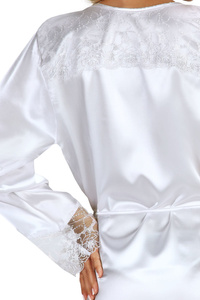 Beauty Night Fabienne White – satynowy szlafrok z koronką + figi