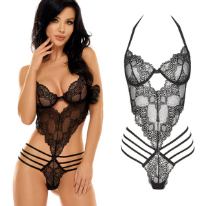 Beauty Night Denver Teddy Black – czarne koronkowe body z fiszbinami